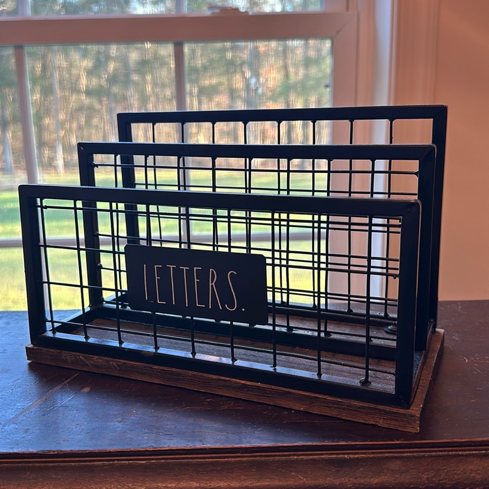 Rae Dunn Letter Holder